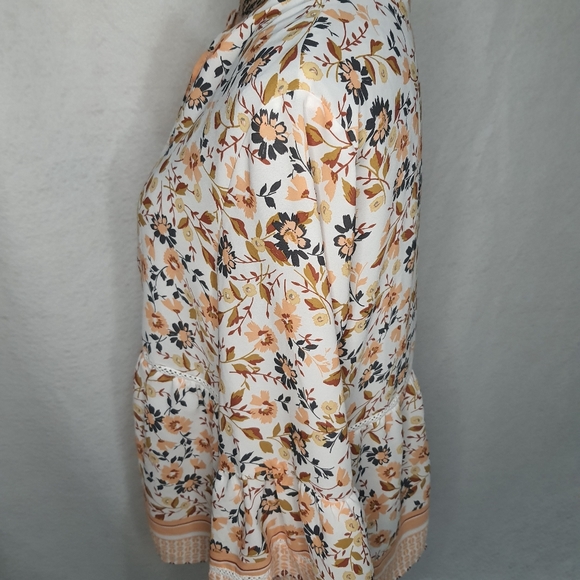 Fever Peplum Blouse with Tie Neck MED - Picture 2 of 5